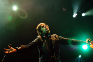 Richard Ashcroft performing with The Verve