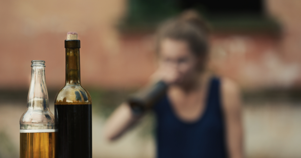 a woman struggles with alcohol and wonders how long is alcohol rehab